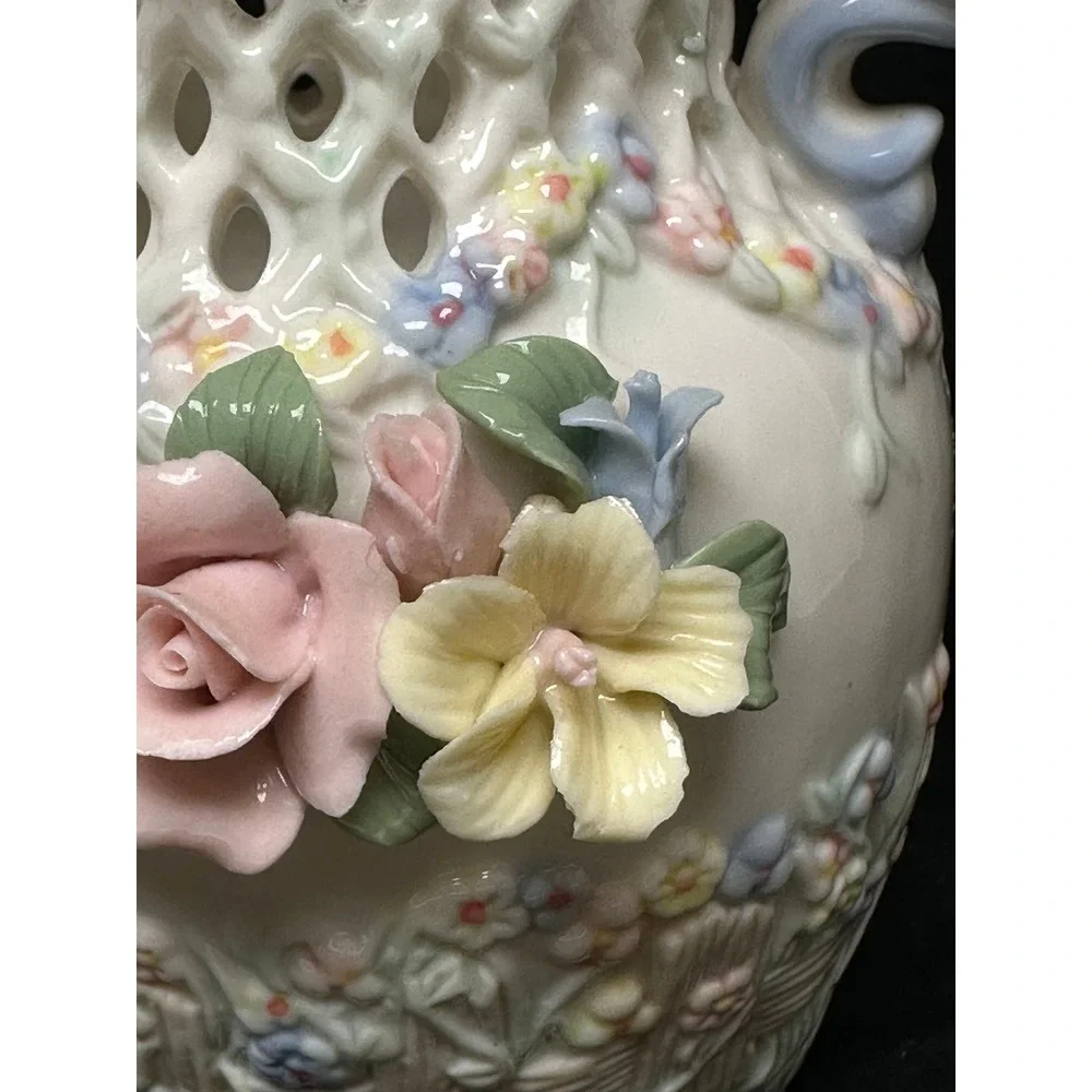 Floral Lattice Vase Cream Pastel Applied Porcelain 3D Flowers Scrolled Victorian